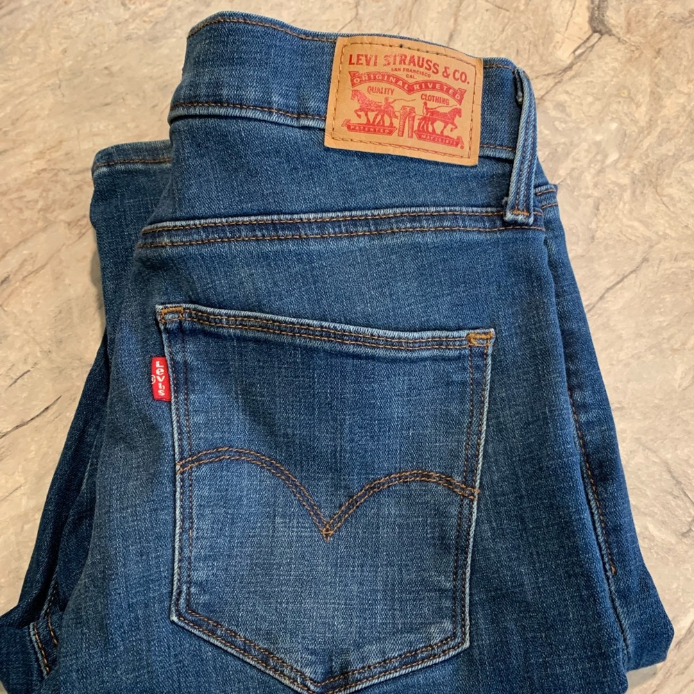 Levi jeans